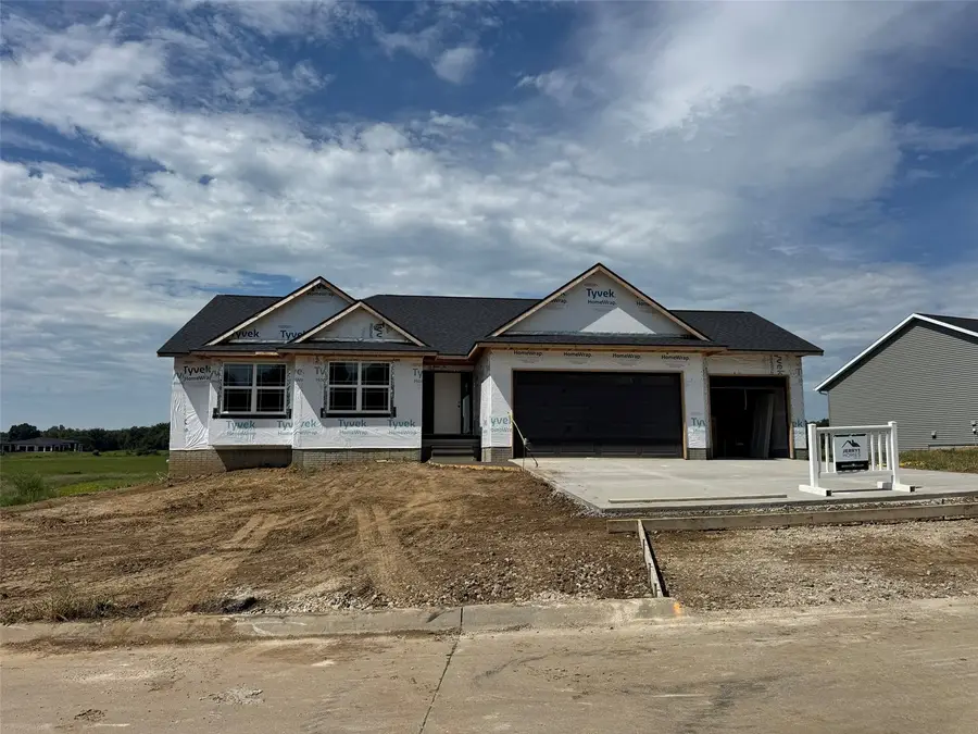 3656 Mclain Way, Hiawatha, IA 52233 - #2