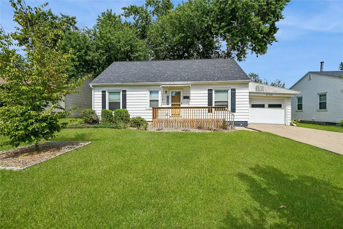 1020 25th Street Ne, Cedar Rapids, IA 52402 - #1