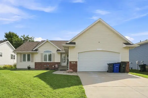 7916 Westfield Drive Ne, Cedar Rapids, IA 52402