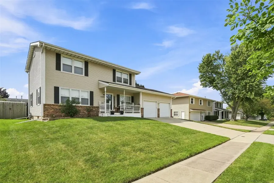 3165 25th Avenue, Marion, IA 52302 - #2