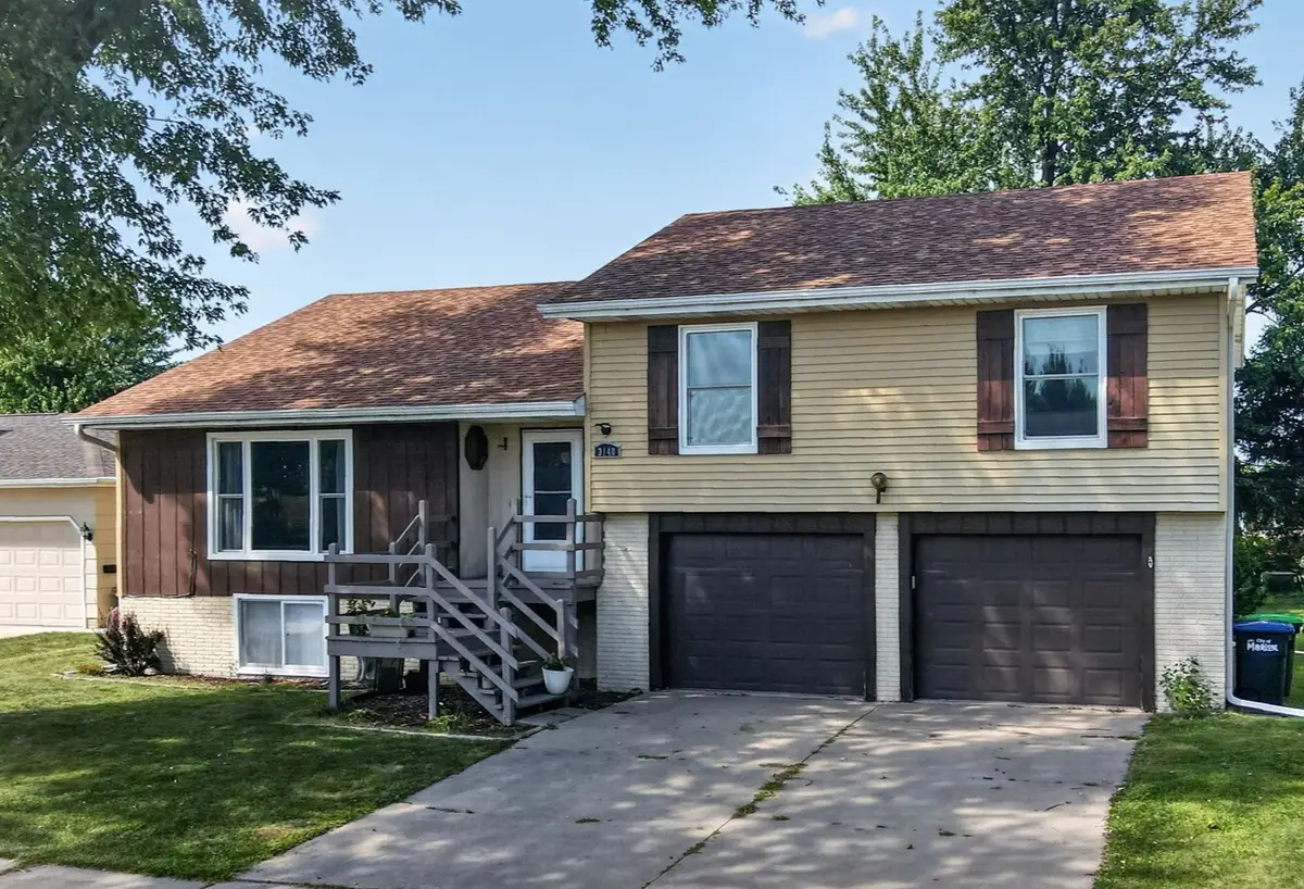 3140 27th Avenue, Marion, IA 52302 - #1