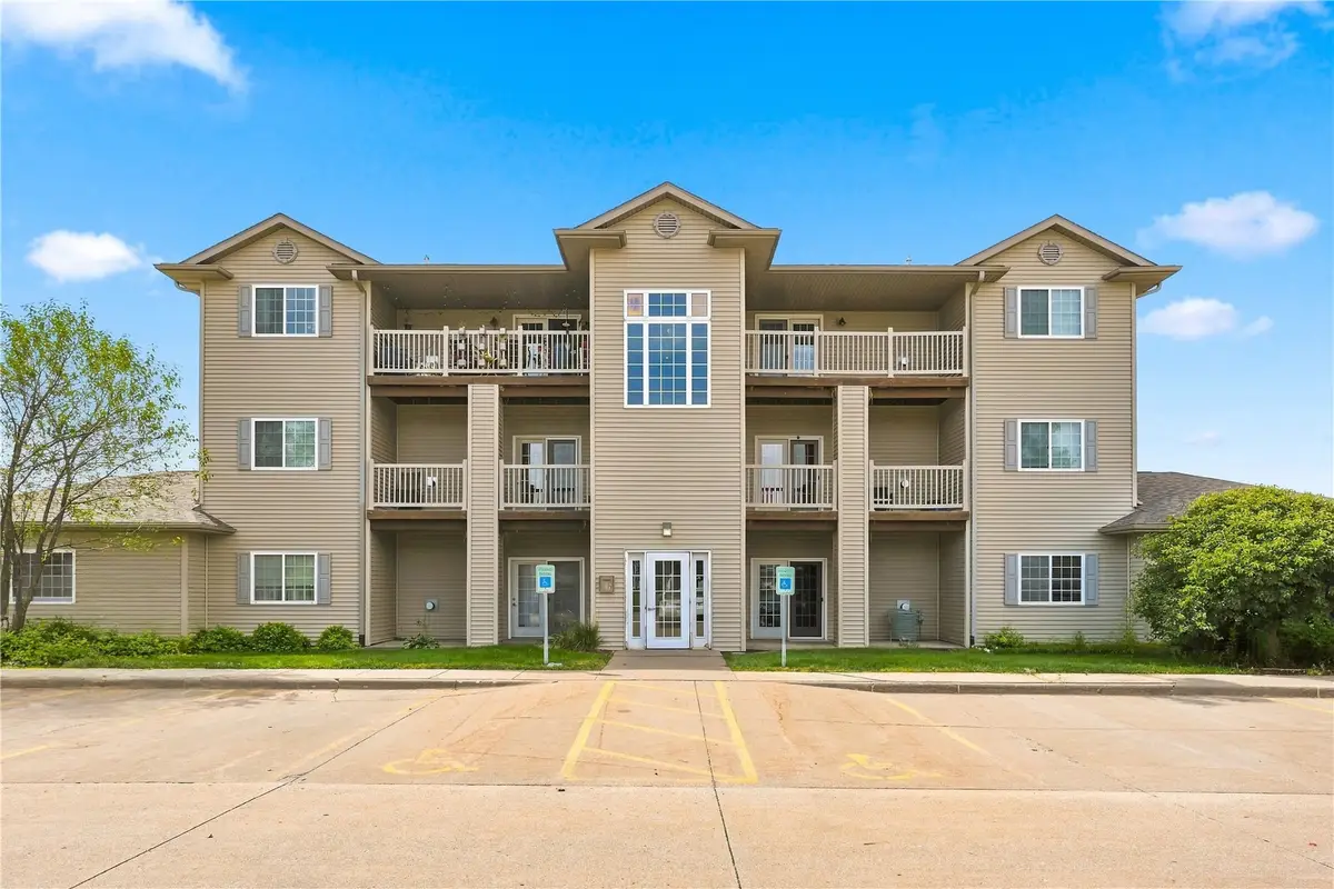 920 W Cherry #2, North Liberty, IA 52317 - #1