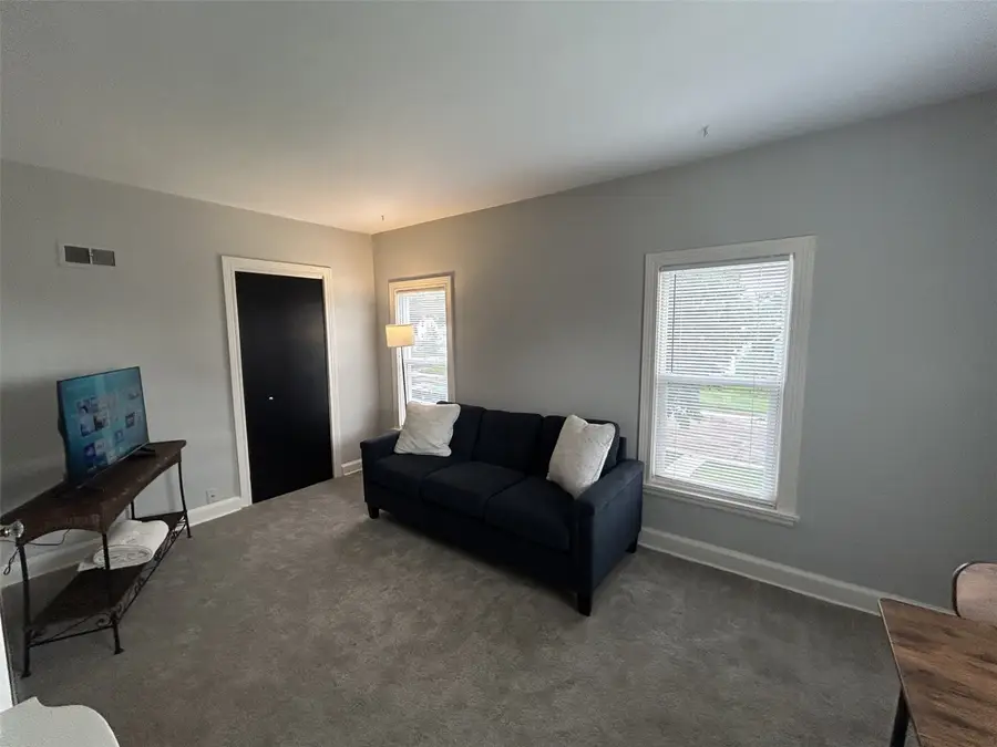 1746 B Avenue Ne, Cedar Rapids, IA 52402 - #2