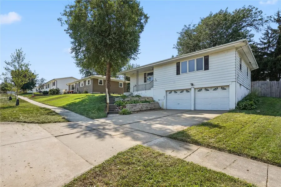 2750 Evelyn Dr Sw, Cedar Rapids, IA 52404 - #2