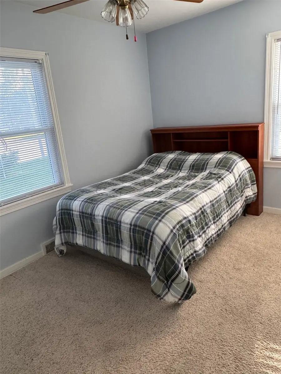 3104 Dalewood Avenue Se, Cedar Rapids, IA 52403 - #2