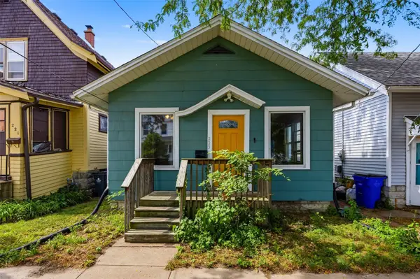 223 17th Street, Cedar Rapids, IA 52402