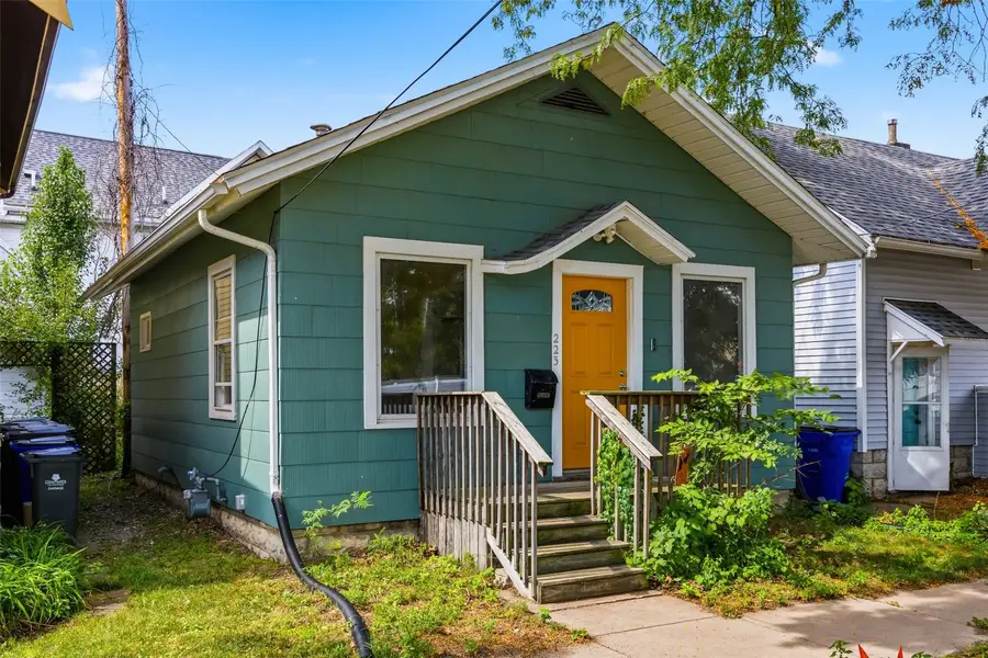 223 17th Street, Cedar Rapids, IA 52402 - #2