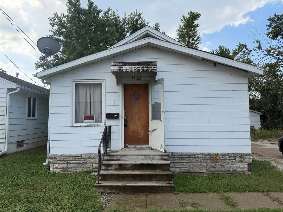 1135 Hubbard Avenue Ne, Cedar Rapids, IA 52402 - #1