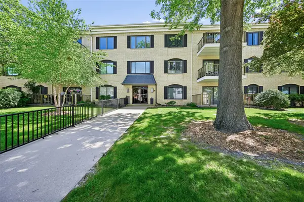 190 Cottage Grove Avenue Se #208, Cedar Rapids, IA 52403