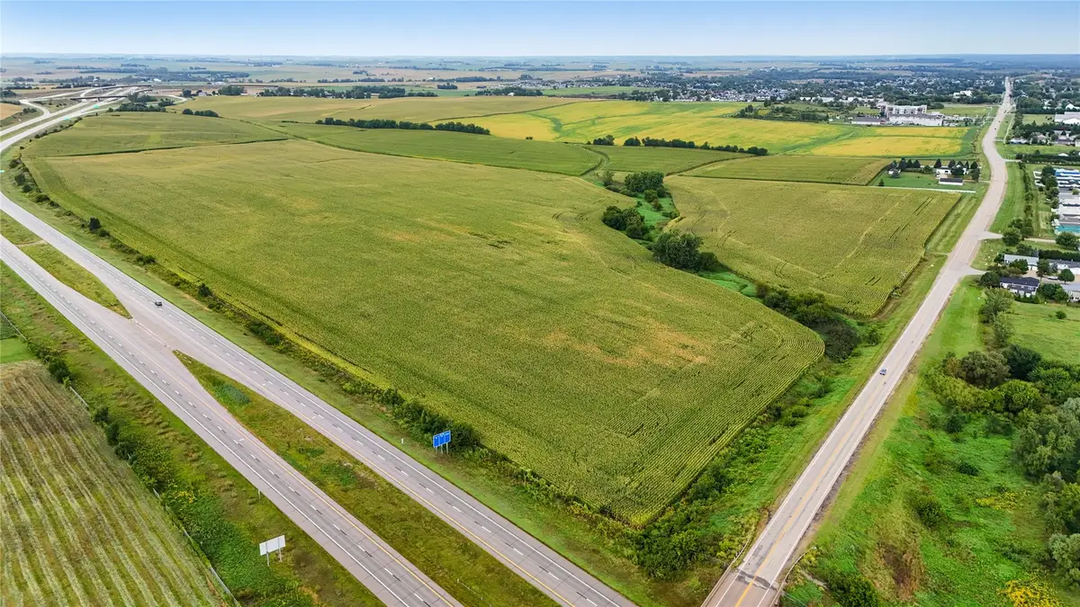 Stoney Point Road Sw, Cedar Rapids, IA 52404 - #1