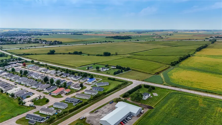 Stoney Point Road Sw, Cedar Rapids, IA 52404 - #3