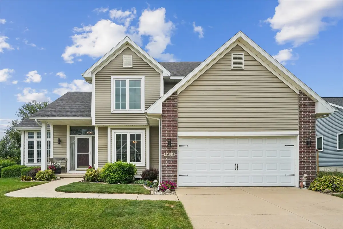 7018 Prairie Heights Drive Sw, Cedar Rapids, IA 52404 - #1