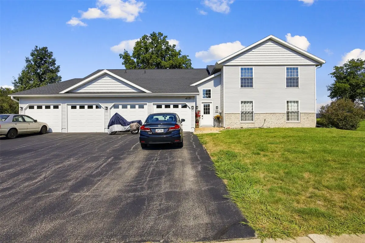 4131 Lexington Drive Ne #B, Cedar Rapids, IA 52402 - #1