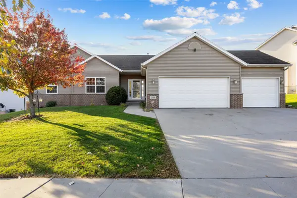 2303 Radcliffe Drive Sw, Cedar Rapids, IA 52404