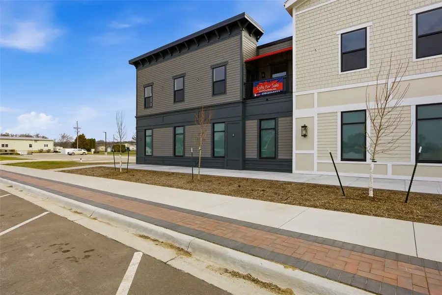 1500 Main St #203, Ely, IA 5227 - #3