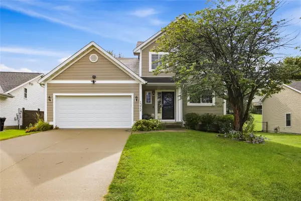 1372 Woolridge Dr, Coralville, IA 52241