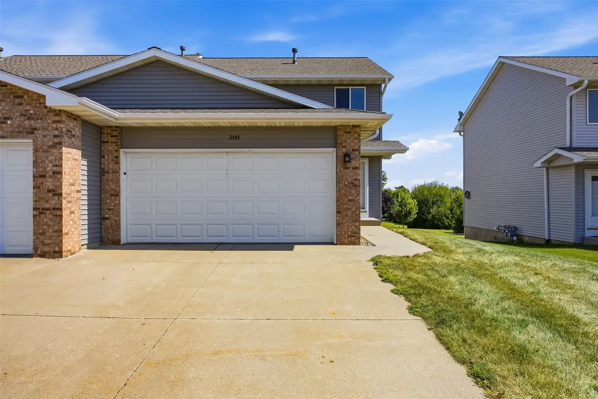 2745 Pheasant Ridge Ct, Marion, IA 52302 - #1