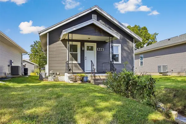 905 12th St Ne, Cedar Rapids, IA 52402