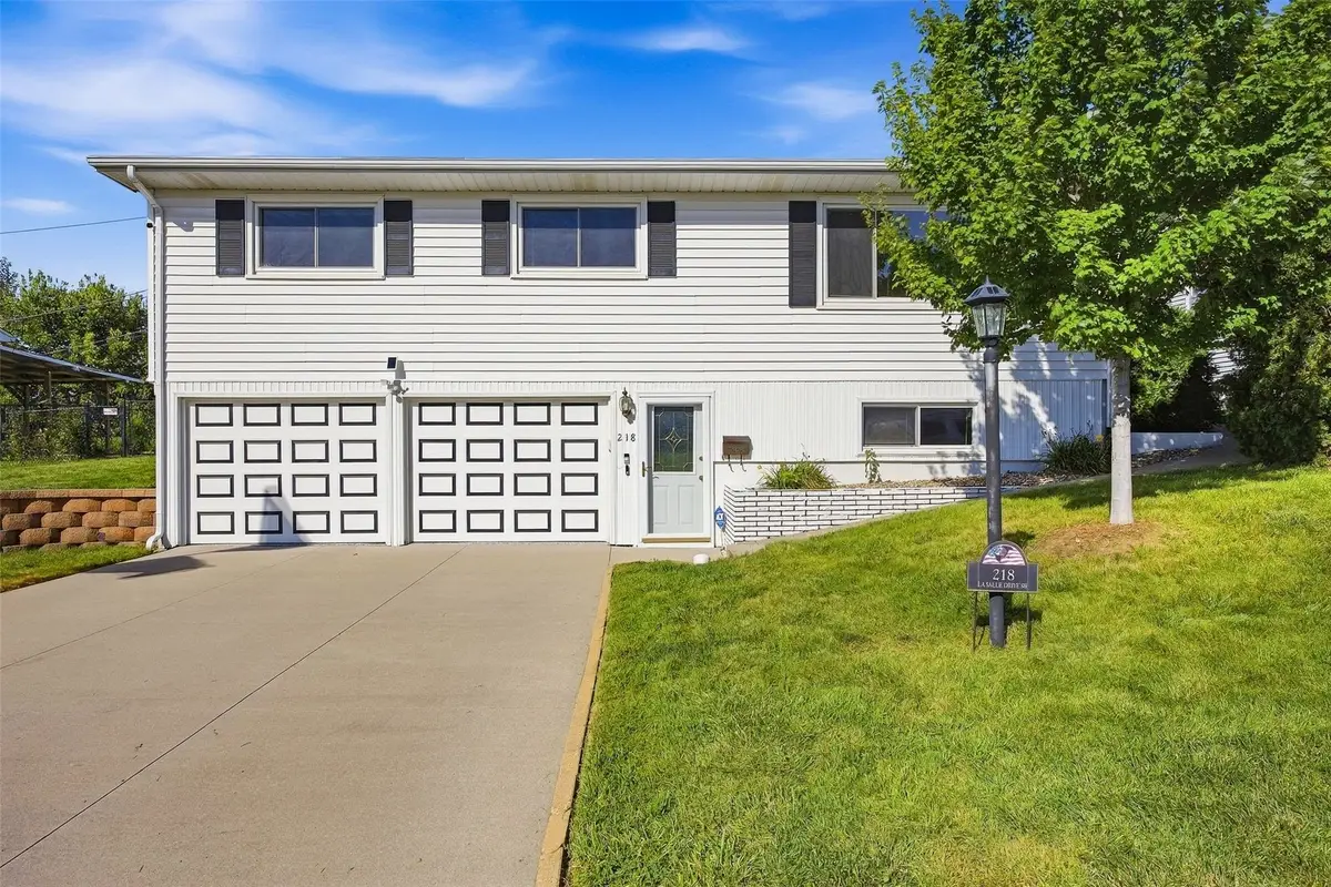 218 La Salle Drive Sw, Cedar Rapids, IA 52404 - #1