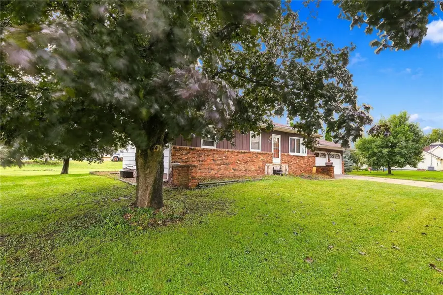 310 E 5th Street, Tama, IA 52339 - #2