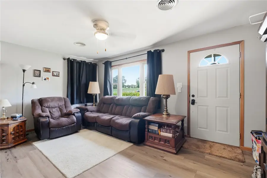 645 40th Street Ne, Cedar Rapids, IA 52402 - #3