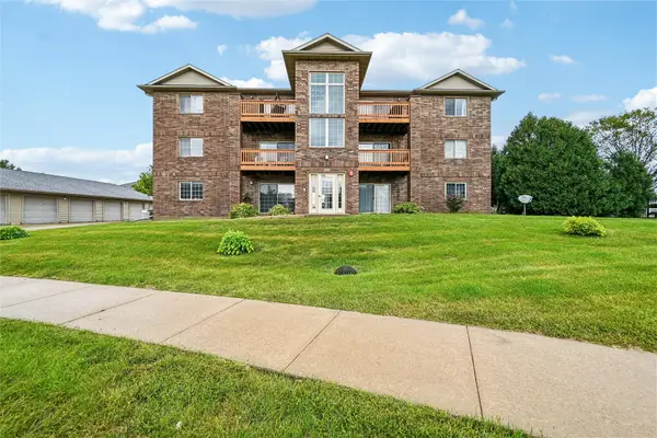 600 Colton Circle Ne #5, Cedar Rapids, IA 52402