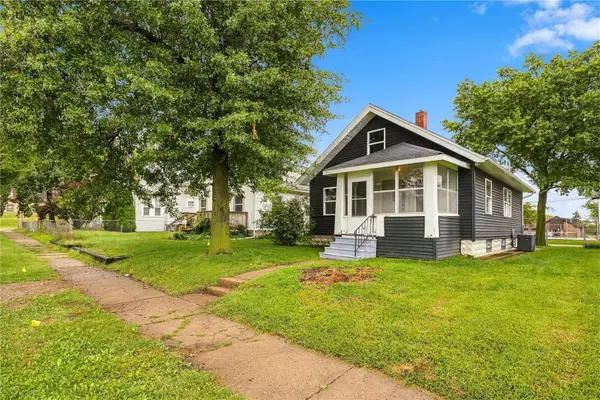 1144 C Ave Nw, Cedar Rapids, IA 52405