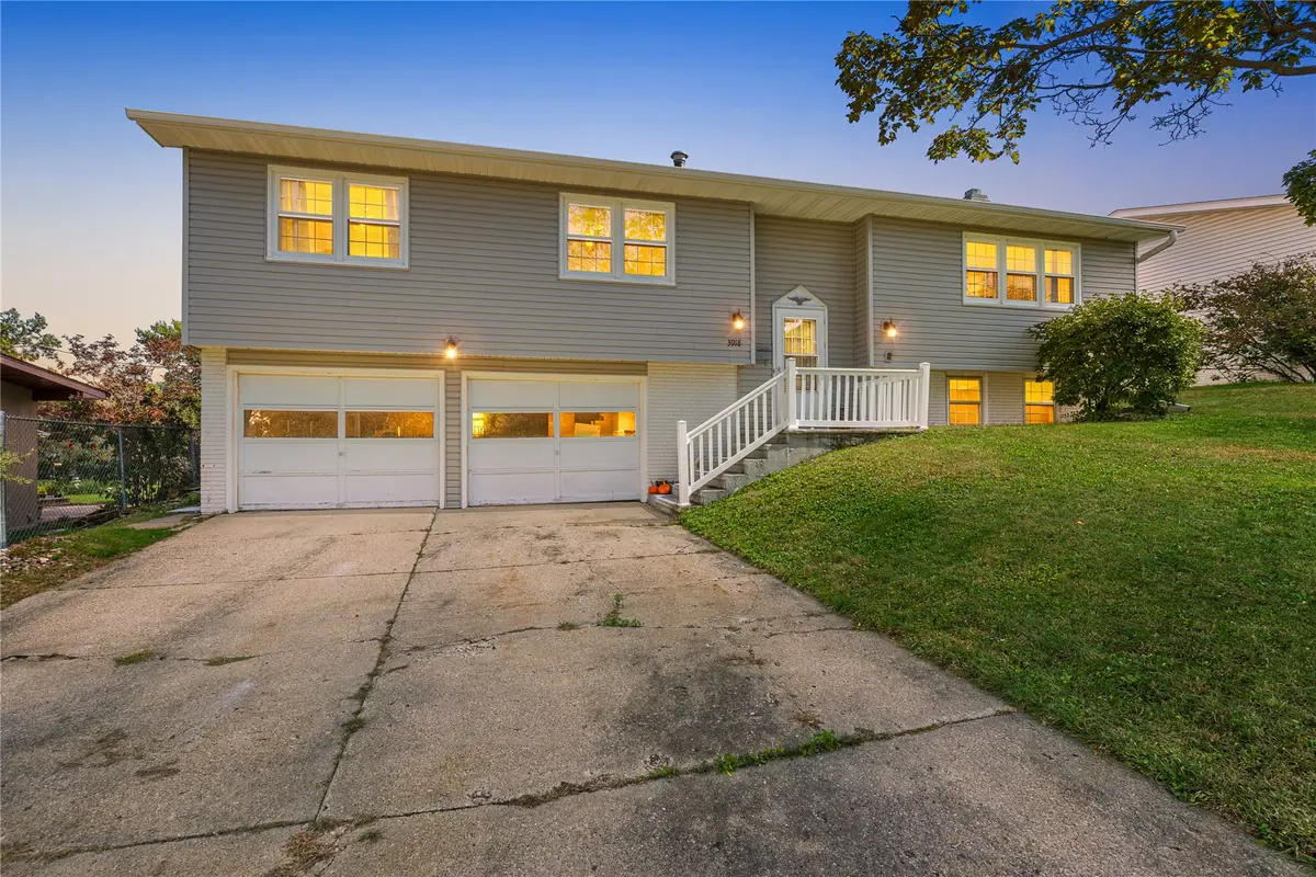 3918 Wenig Rd Ne, Cedar Rapids, IA 52402 - #1