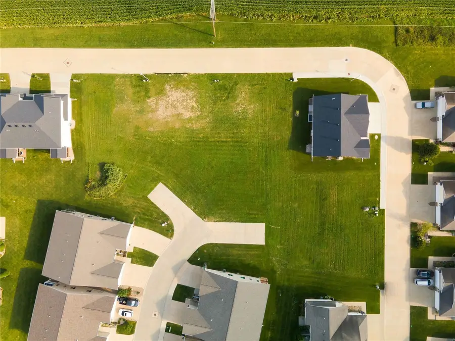 7026/7028 Waterview Dr Sw, Cedar Rapids, IA 52404 - #2