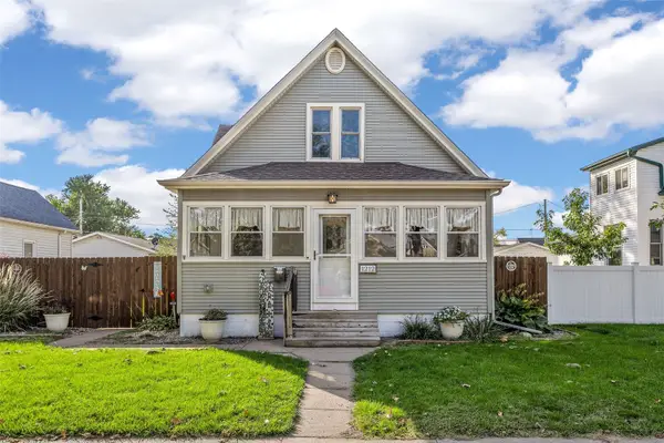 1212 K St Sw, Cedar Rapids, IA 52404