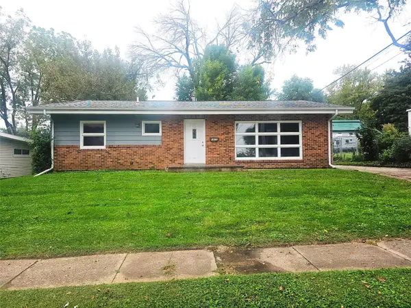 1915 11th Avenue, Marion, IA 52302