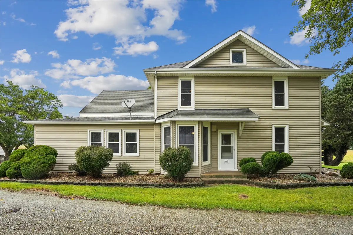 2275 59th St Drive, Vinton, IA 52349 - #1