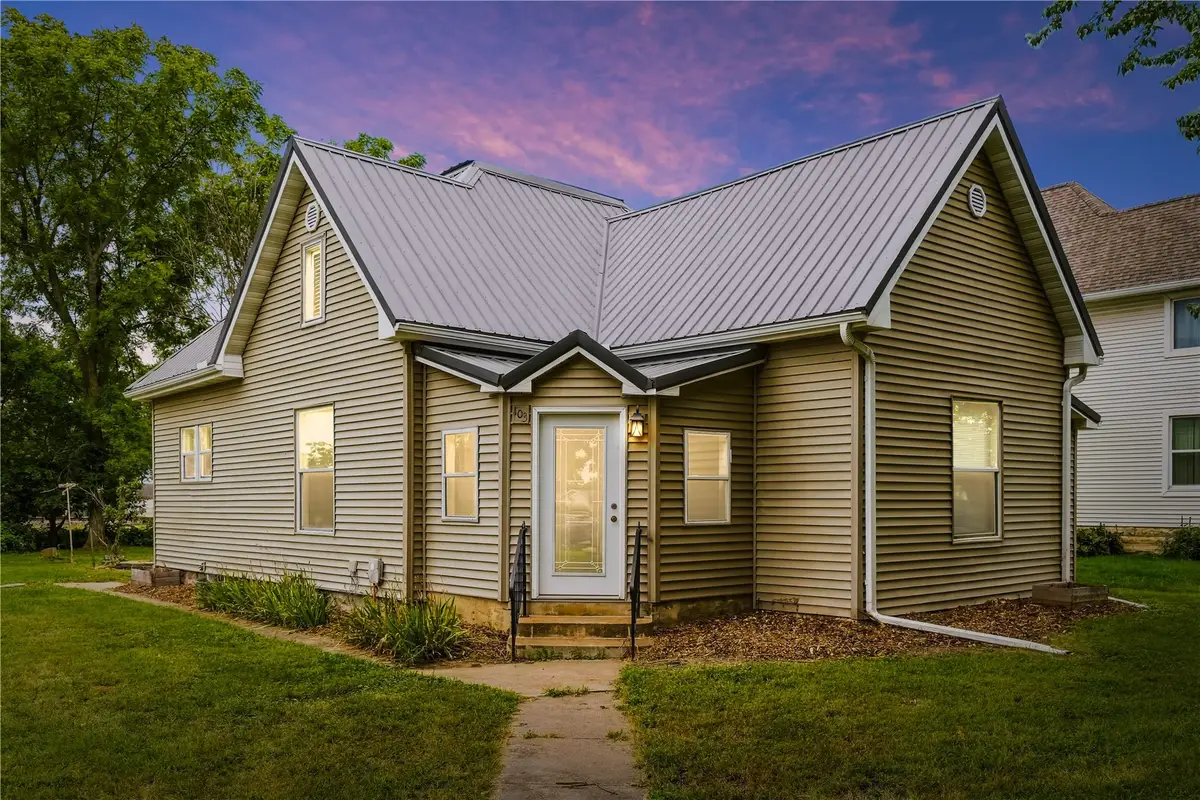 103 E Broadway St, Stanwood, IA 52337 - #1