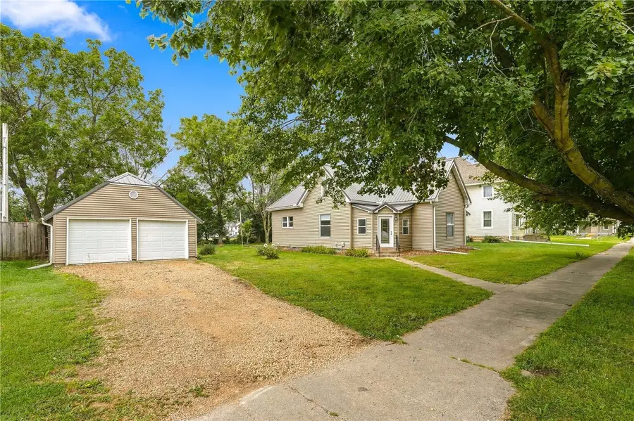 103 E Broadway St, Stanwood, IA 52337 - #2