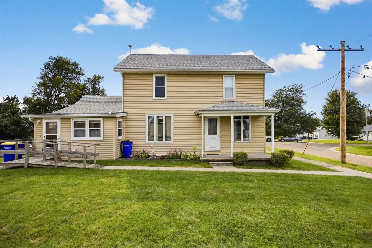 209 Johnson Street, Norway, IA 52318 - #1