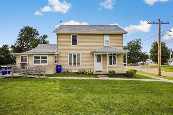 209 Johnson Street, Norway, IA 52318