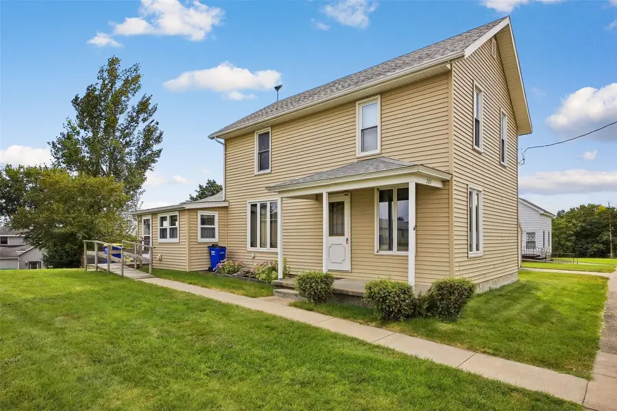 209 Johnson Street, Norway, IA 52318 - #2