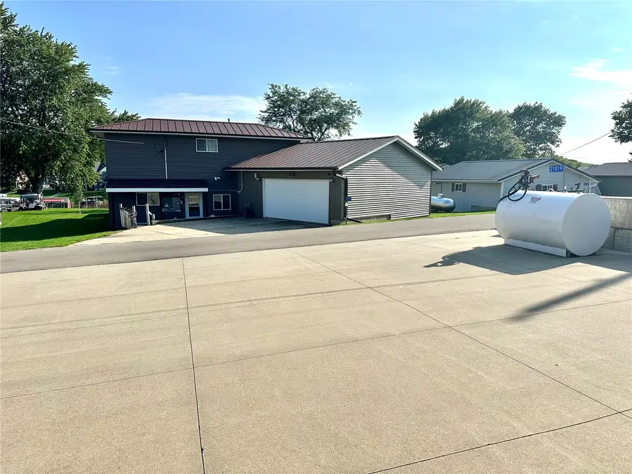 21020 265th Street, Manchester, IA 52057 - #2