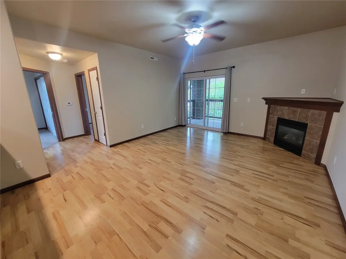 1820 W Benton Street #301, Iowa City, IA 52246 - #1