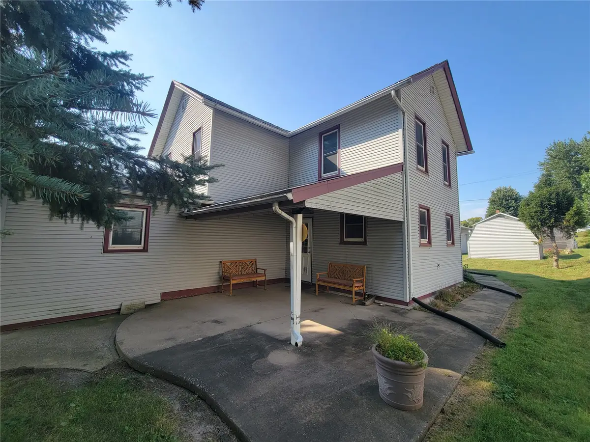 218 E Main St, Oxford, IA 52322 - #1