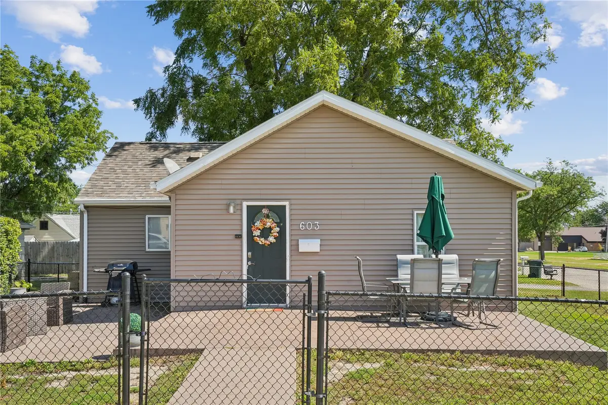 603 15th Street Nw, Cedar Rapids, IA 52405 - #1