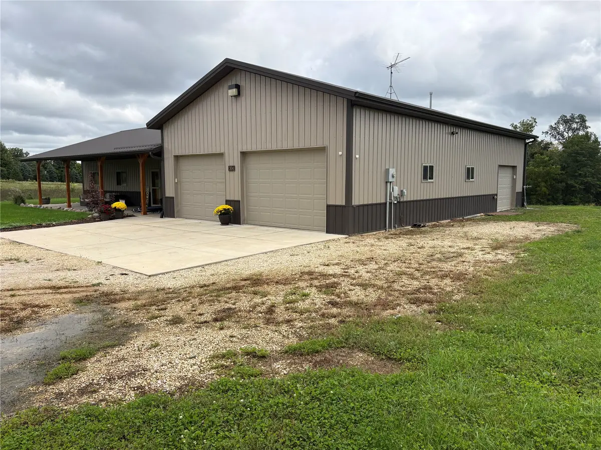 304 Buck Ridge Court, Guttenberg, IA 52052 - #1