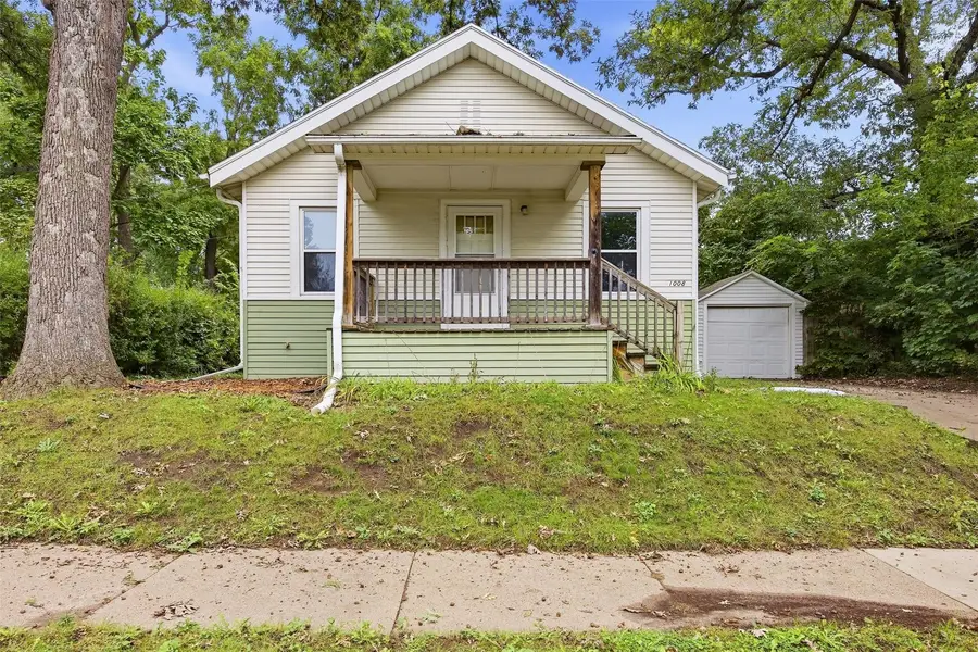 1008 Daniels Street Ne, Cedar Rapids, IA 52402 - #2