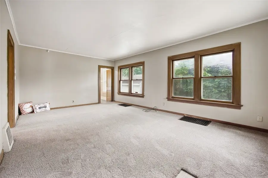 1008 Daniels Street Ne, Cedar Rapids, IA 52402 - #3