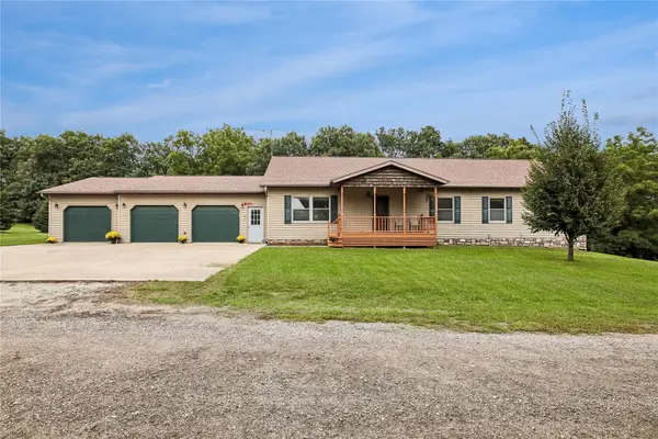 5712/Lots 4 & 5 22nd Ave Drive, Vinton, IA 52349