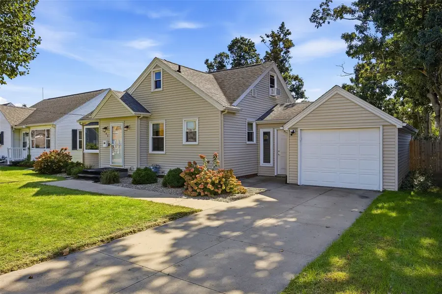 141 19th Avenue Sw, Cedar Rapids, IA 52404 - #2