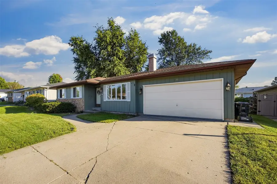 1885 28th Avenue, Marion, IA 52302 - #2