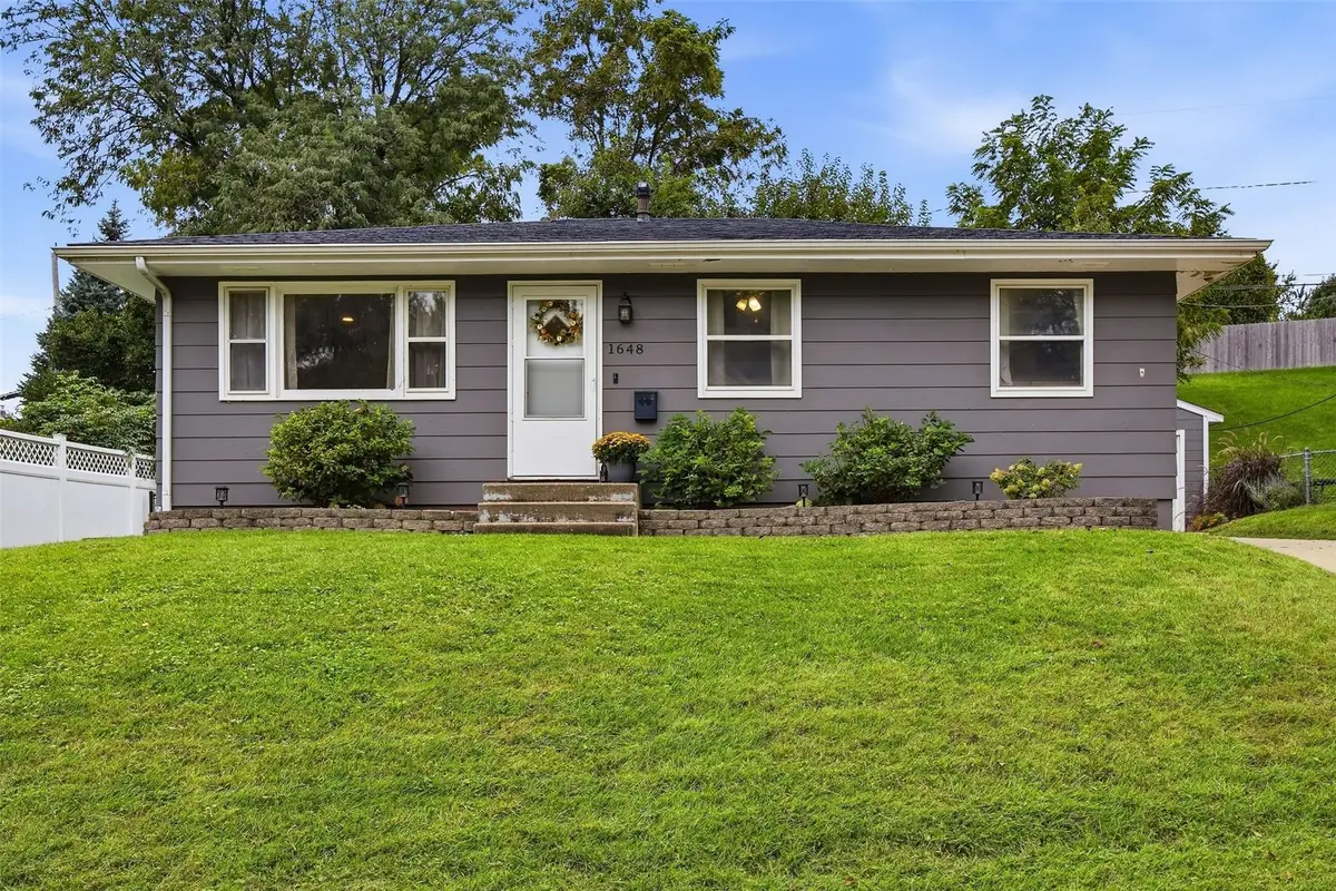 1648 24th Street Nw, Cedar Rapids, IA 52405 - #1