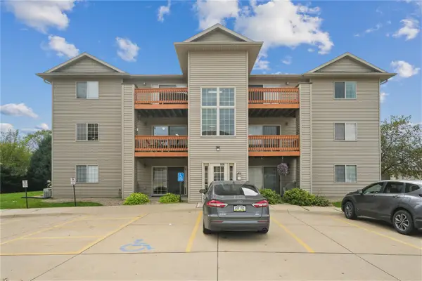 600 Colton Circle Ne #8, Cedar Rapids, IA 52402