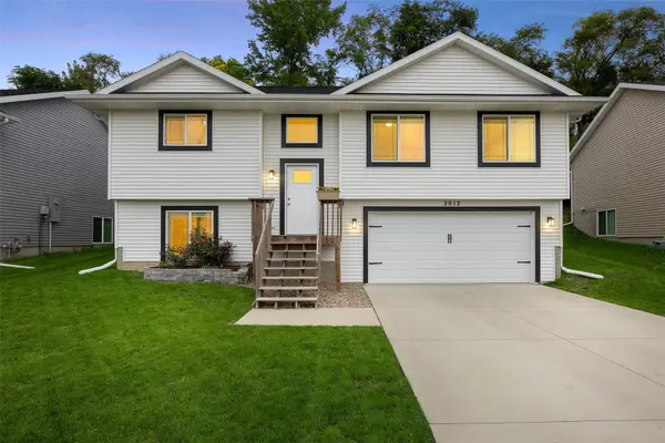2012 SW Holly Meadow Avenue, Cedar Rapids, IA 52404